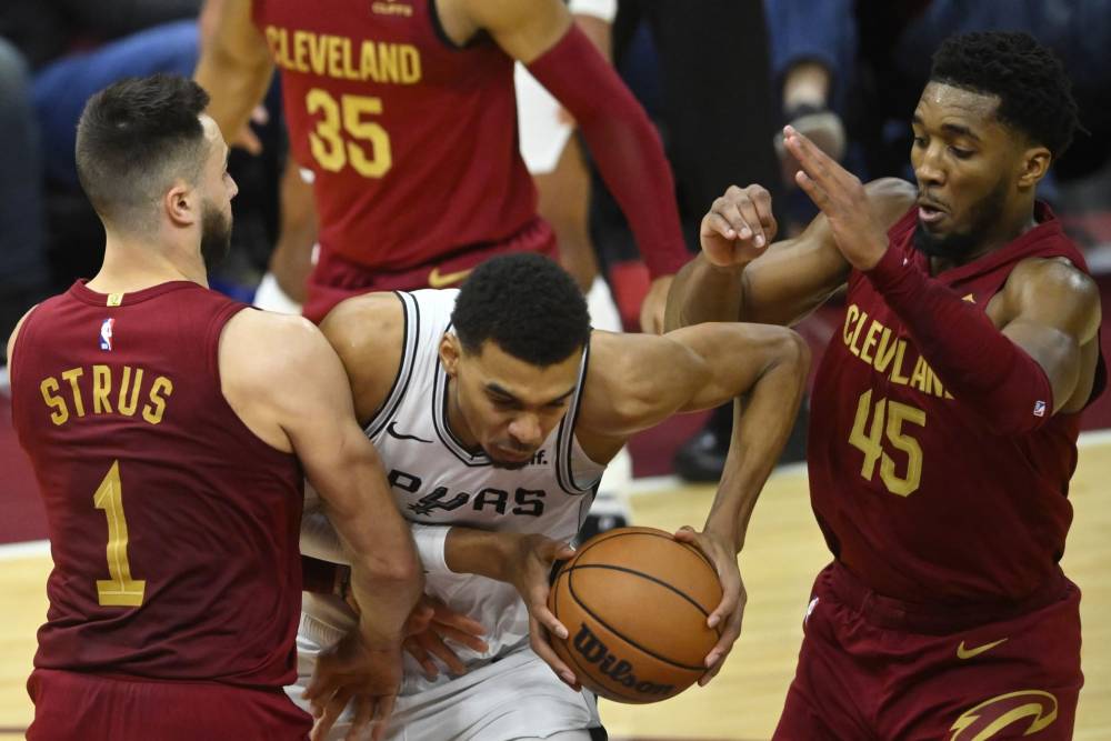 Spurs vs Cavaliers Prediction NBA Picks Today 2/3