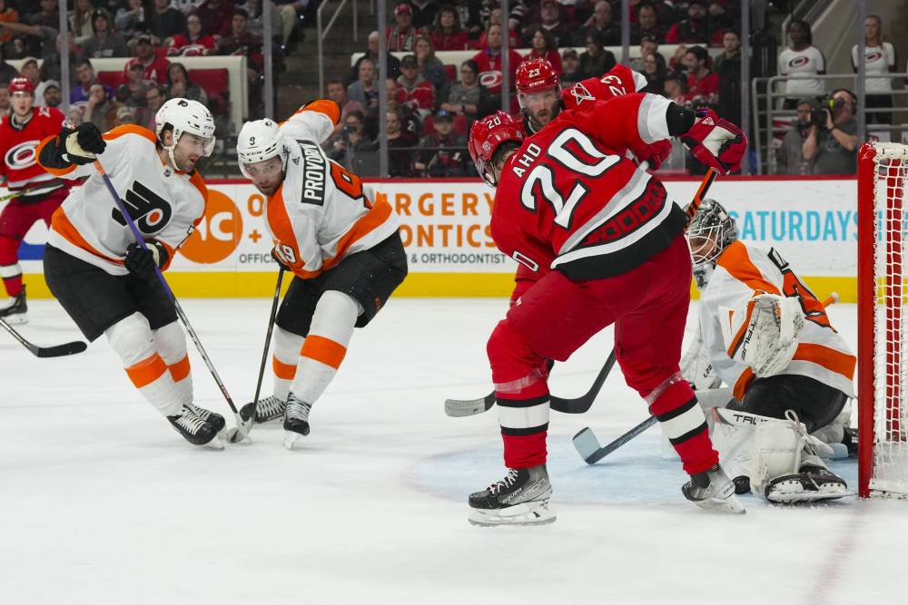 Flyers vs Hurricanes Prediction NHL Picks Free 10/30