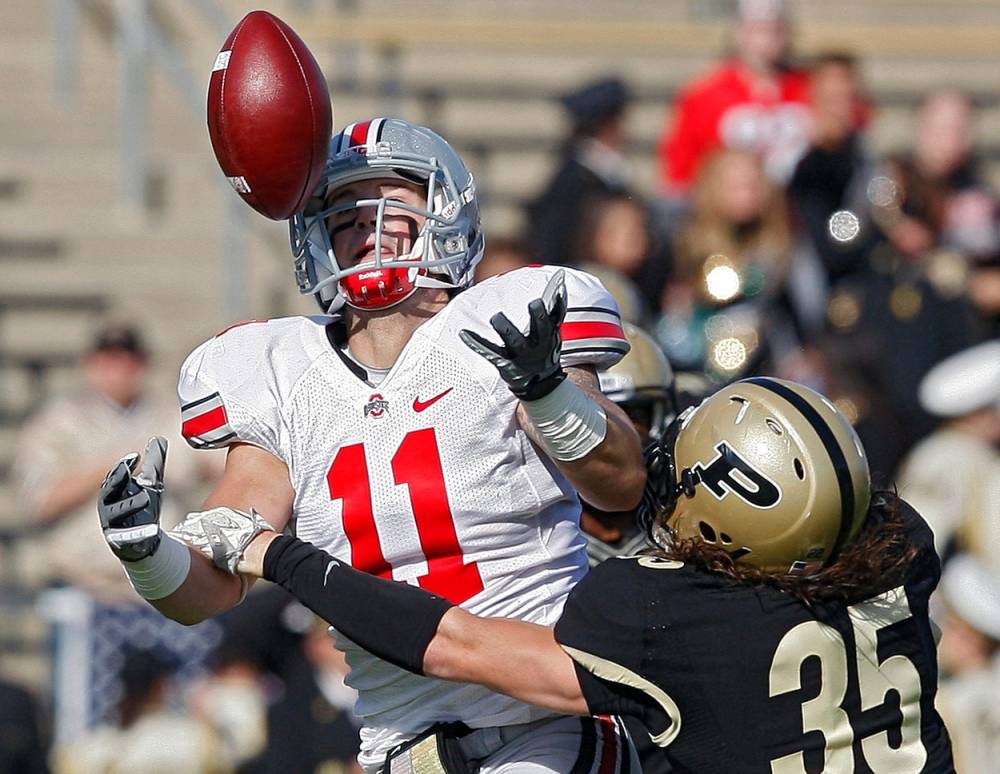 College Football Expert Picks For UCLA Vs. Oregon, Ohio State Vs. Iowa