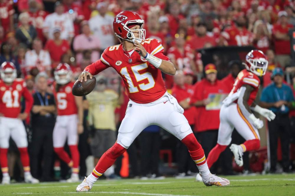 Super Bowl 54: Staff picks, score predictions for 49ers vs. Chiefs