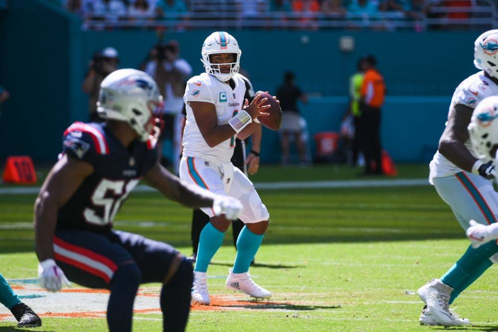 New England Patriots vs. Miami Dolphins picks, predictions NFL Week 18